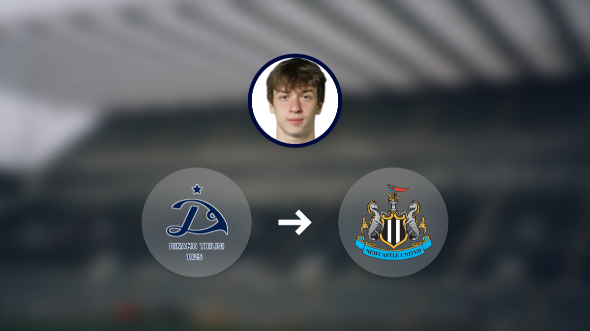 El Newcastle United está al tanto de la situación de Tornike Kvaratskhelia hero image