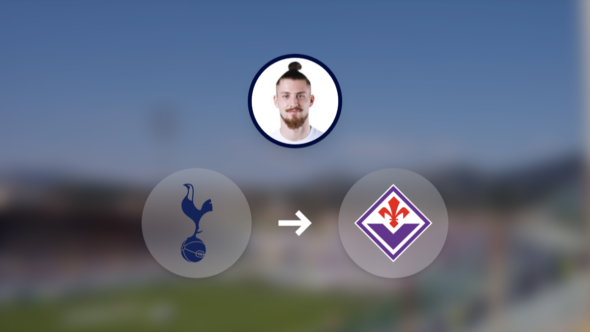 El Tottenham considera la salida de Radu Drăguşin en enero hero image