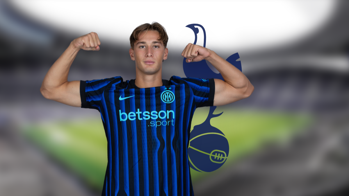 Francesco Pio Esposito, en el radar de la Premier League hero image