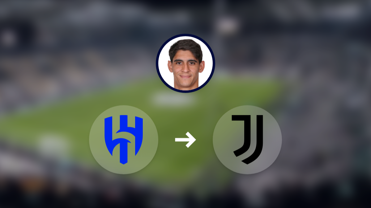 Juventus interested in Al Hilal goalkeeper Bono hero image
