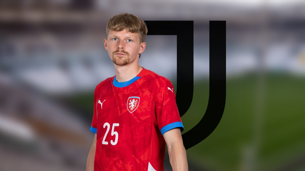 La Juventus contacta por el centrocampista del Lyon Pavel Šulc hero image
