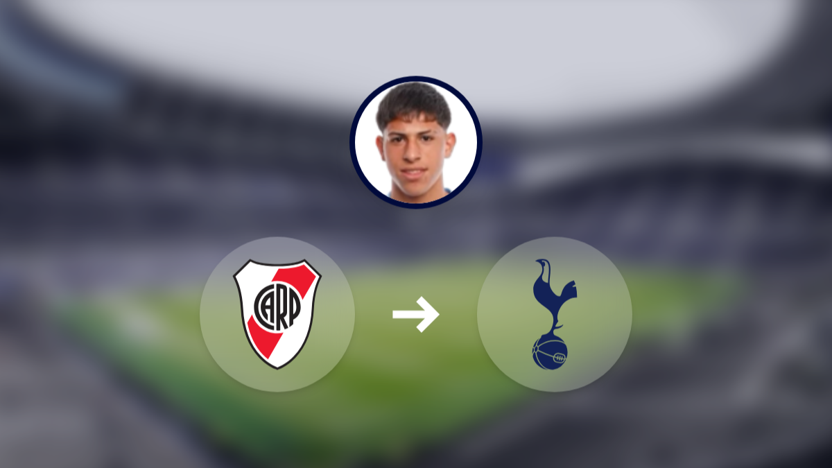 Lautaro Pereyra renueva con River Plate a pesar del interés del Tottenham hero image